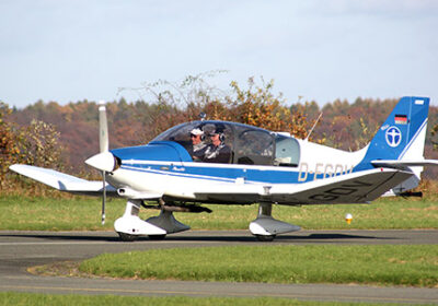 Flugzeug Rundflug für 3 (30 Min.)